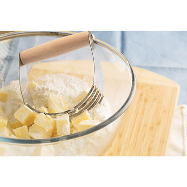 Flat Blade Pastry Blender with Wood Handle