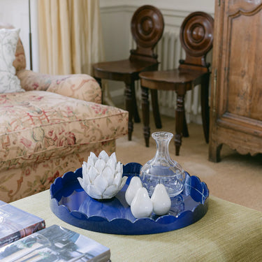 Navy Round Lacquered Scallop Tray | Large